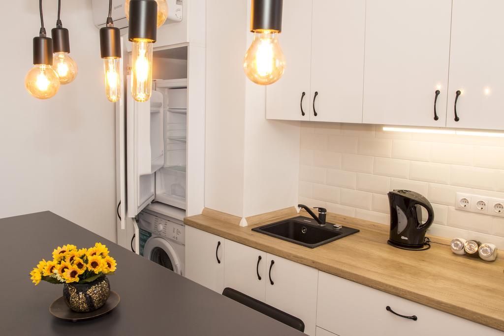 Studio L By Mrg Apartments Bukarest Eksteriør billede