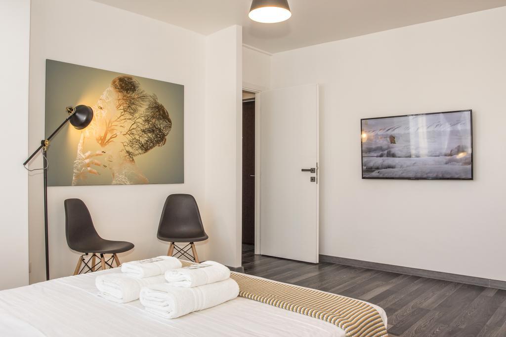 Studio L By Mrg Apartments Bukarest Eksteriør billede
