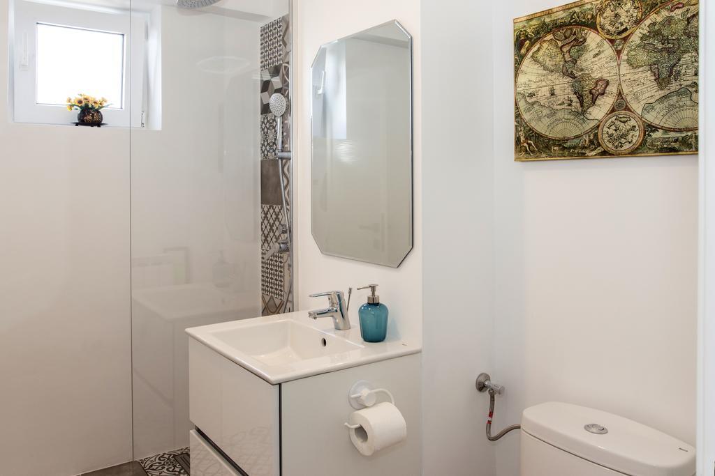 Studio L By Mrg Apartments Bukarest Eksteriør billede